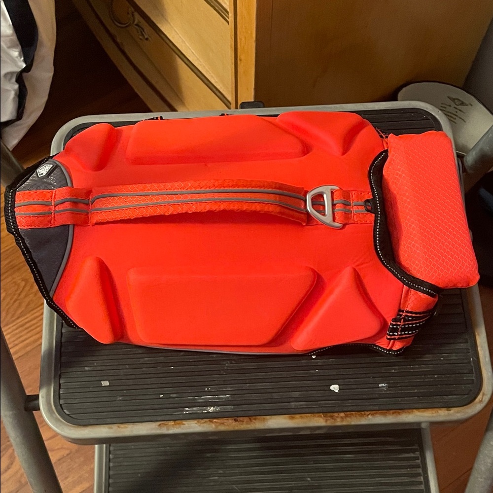 Arcadia Trail dog  life jacket size SMALL. NWOT orange, black, gray